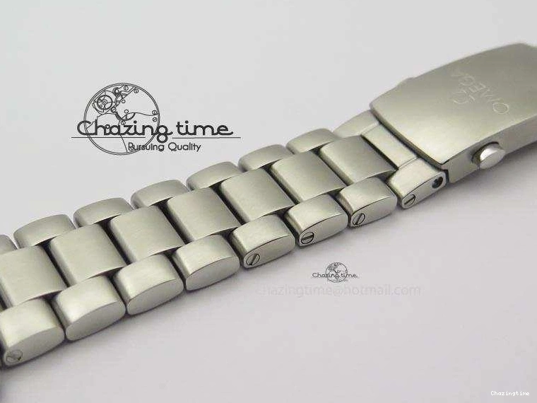 0518 Planet Ocean SS Bp Maker 45mm Black Bezel On SS Bracelet A OnTrend 8218